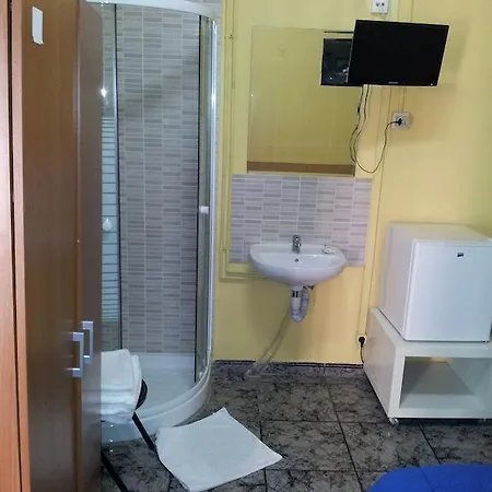 Nou Raval Vendégház 3*