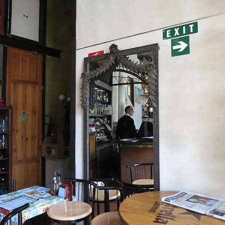 Nou Raval Pensjonat